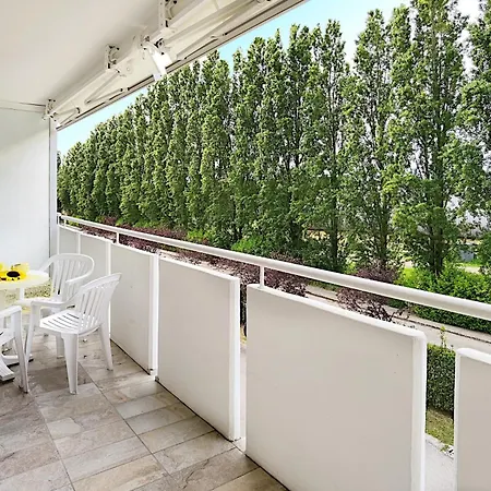 Villaggio Olimpia-perseo, With A Large Wooded Park, 3 Swimming Pools, Tennis Courts And A Bar * Bibione
