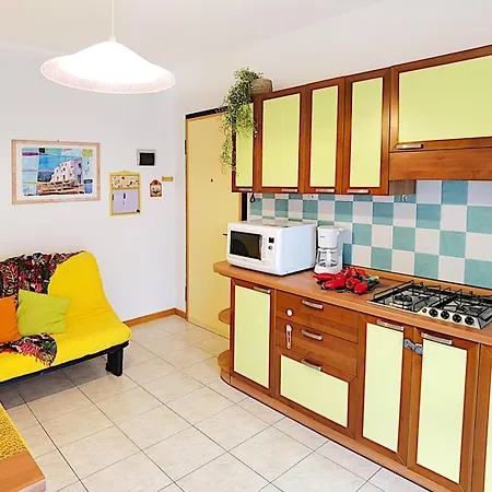 Villaggio Olimpia-perseo, With A Large Wooded Park, 3 Swimming Pools, Tennis Courts And A Bar * ביביונה